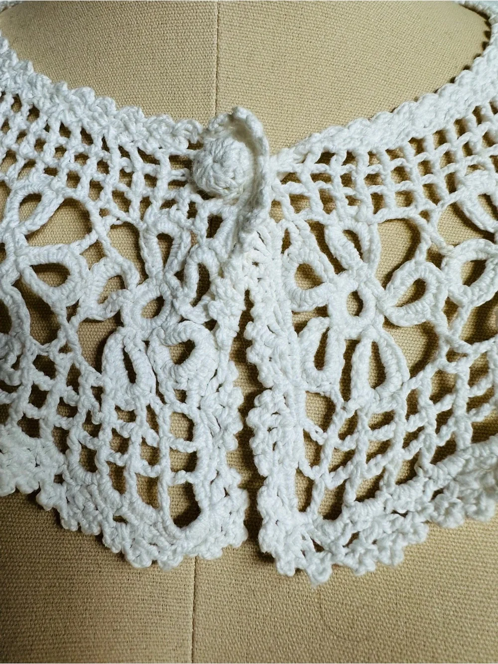 Vintage Handmade Crochet Lace Collar Floral Peter Pan Detachable Statement Boho